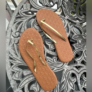 VINEYARD VINES FLIP FLOP NWOT